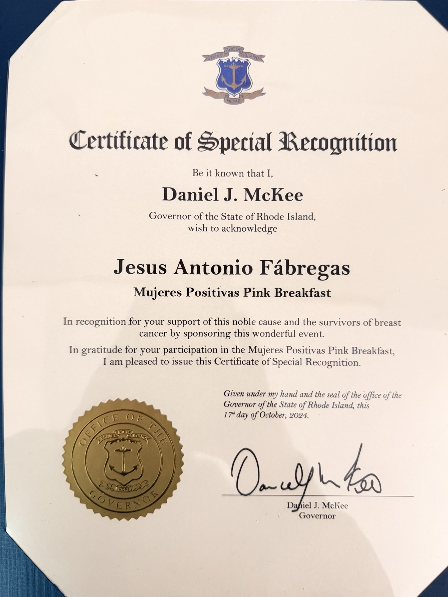Certificate of Special Recognition firmado por el Gobernador McKee